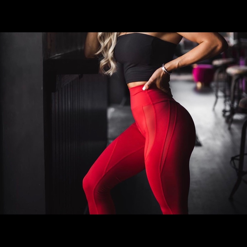 Queen B BuffBunny Leggings